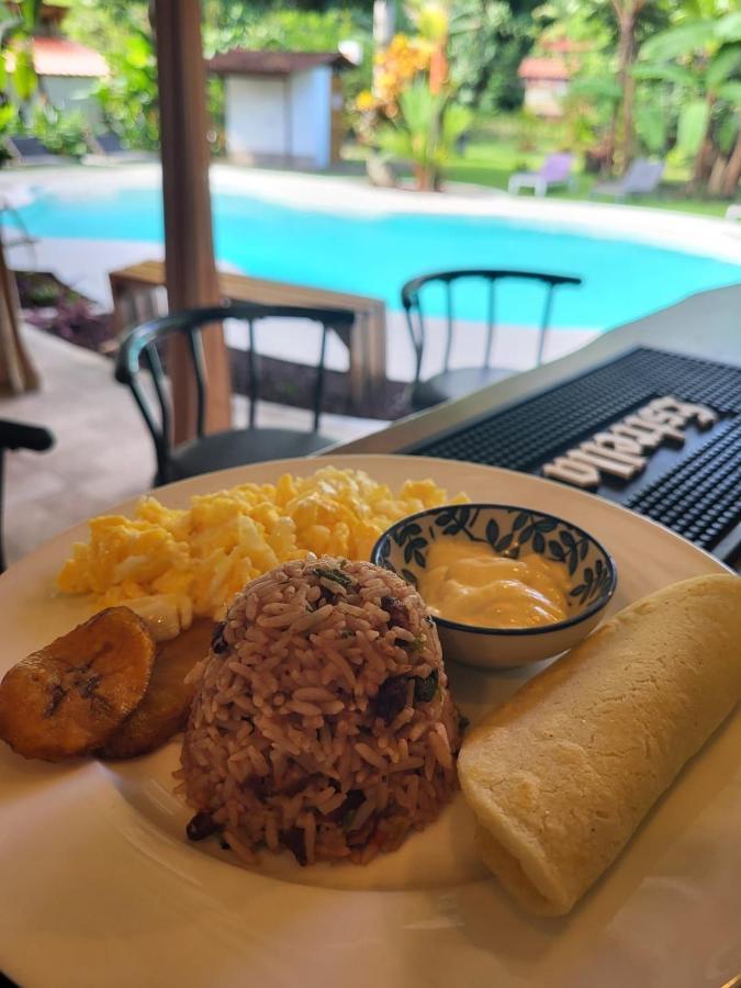 Escape Caribeno Hotel Puerto Viejo de Talamanca Ngoại thất bức ảnh